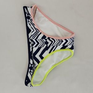 Victorias Secret Classic Hipster bikini bottoms. Size S